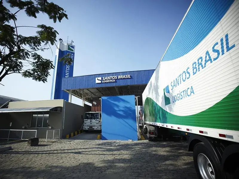 Operação portuária da Santos Brasil no Tecon Santos