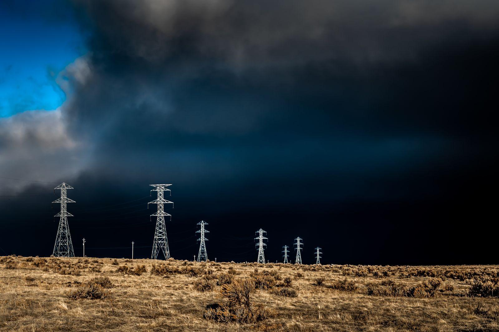 Climate Intelligence to Reduce DEC and FEC in Power Distribution
